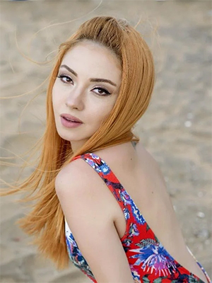Ece Seçkin Kimdir Ece Seçkin Şarkı Sözleri